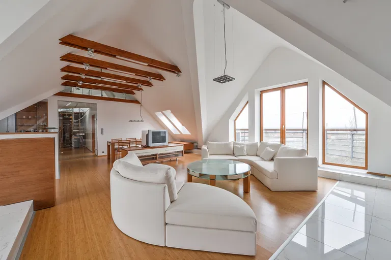 Za Kovárnou, Dolní Měcholupy - Praha 10 | Pronájem, Byt, 5+kk, 235 m²