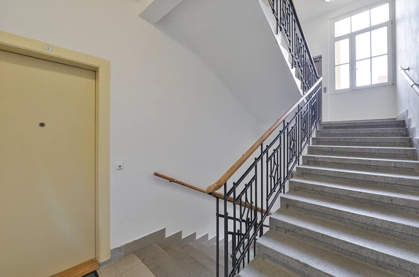 Verdunská, Bubeneč - Prague 6 | Sale, Apartment, Two-bedroom (3+kk), 105 m²