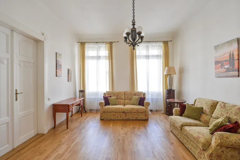 Senovážné náměstí, Nové Město - Praha 1 | Pronájem, Byt, 2+1, 76 m²