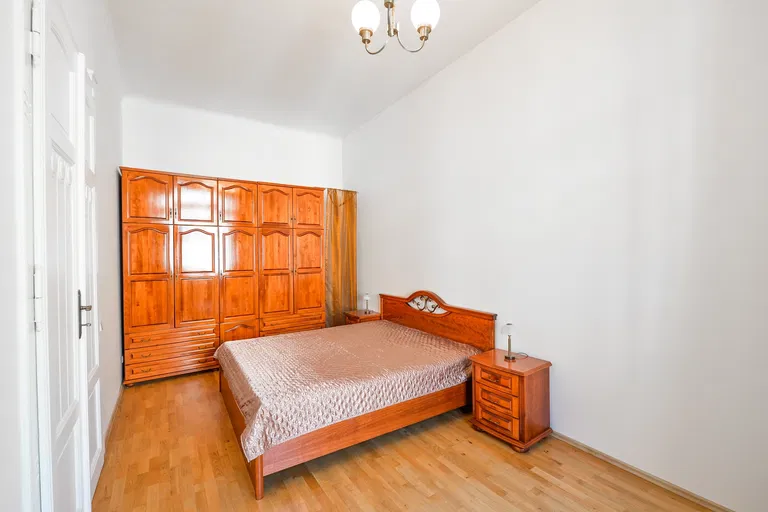 Senovážné náměstí, Nové Město - Praha 1 | Pronájem, Byt, 2+1, 76 m²