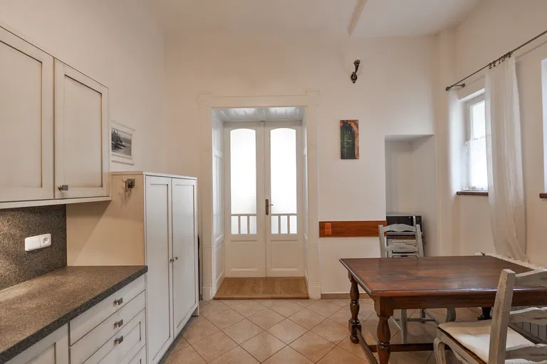 Senovážné náměstí, Nové Město - Praha 1 | Pronájem, Byt, 2+1, 76 m²