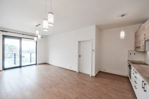 U Mlýnského kanálu, Karlín - Prague 8 | Rent, Apartment, One-bedroom (2+kk), 55 m²