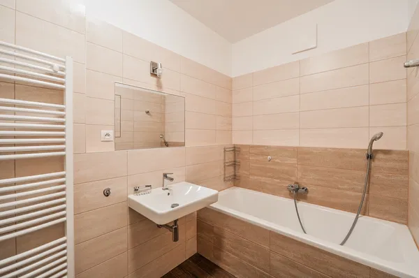 U Mlýnského kanálu, Karlín - Prague 8 | Rent, Apartment, One-bedroom (2+kk), 55 m²