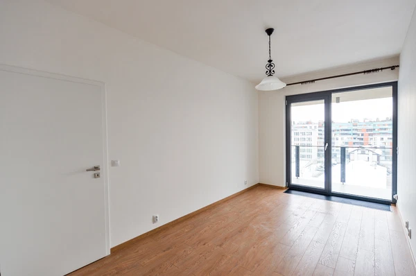 U Mlýnského kanálu, Karlín - Prague 8 | Rent, Apartment, One-bedroom (2+kk), 55 m²