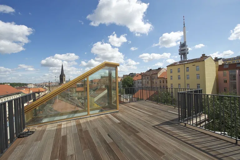 Vlkova, Žižkov - Prague 3 | Sale, Apartment, Two-bedroom (3+kk), 141 m²