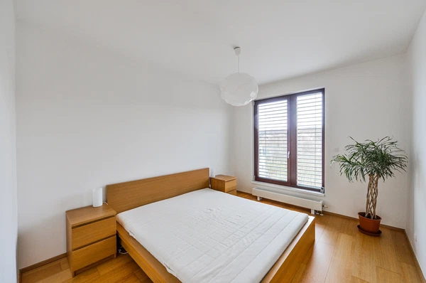 Nademlejnská, Hloubětín - Praha 9 | Pronájem, Byt, 3+kk, 92 m²