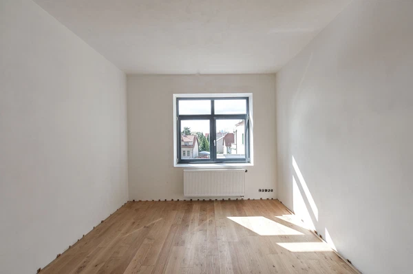 Révová, Strašnice - Prague 10 | Rent, Apartment, Four-bedroom (5+kk), 159 m²