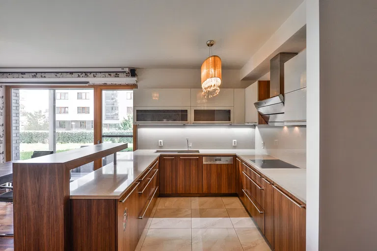 V Třešňovce, Hrdlořezy - Prague 9 | Rent, Apartment, Two-bedroom (3+kk), 97 m²