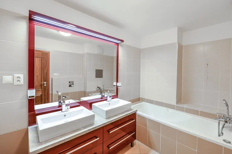 V Třešňovce, Hrdlořezy - Prague 9 | Rent, Apartment, Two-bedroom (3+kk), 97 m²