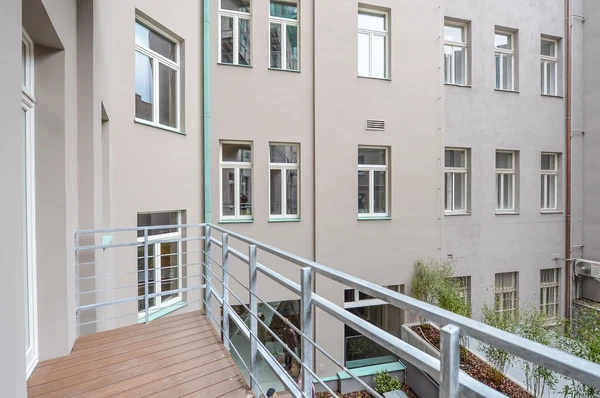 Spálená, Nové Město - Praha 1 | Pronájem, Administrativní budova, 451 m²