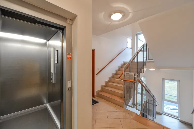 Plzeňská, Košíře - Prague 5 | Rent, Apartment, One-bedroom (2+kk), 56 m²