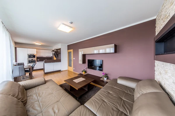 V Dolině, Michle - Prague 10 | Rent, Apartment, Two-bedroom (3+kk), 79 m²