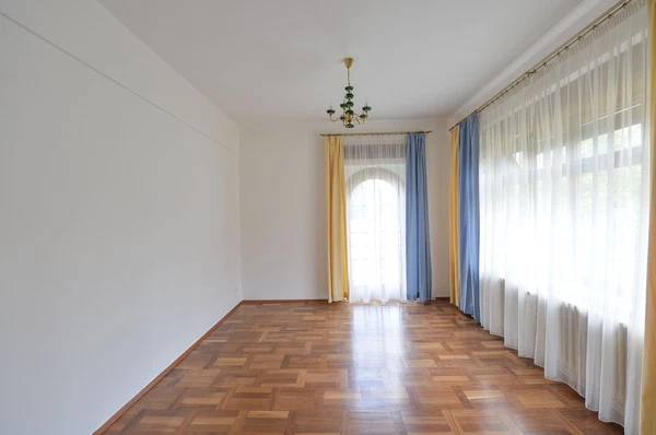 Vápencová, Podolí - Prague 4 | Rent, House, Seven-bedroom (8+1), 550 m²