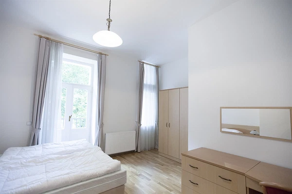 Varšavská, Vinohrady - Praha 2 | Pronájem, Byt, 3+kk, 96 m²