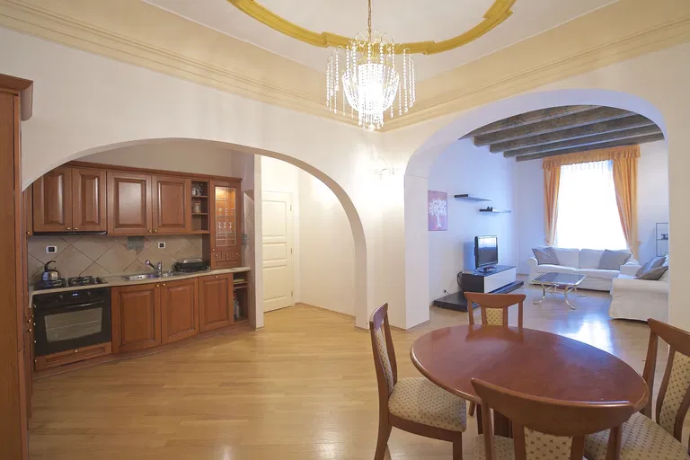 Vlašská, Malá Strana - Praha 1 | Pronájem, Byt, 3+kk, 93 m²