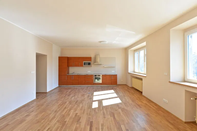 Zelená, Dejvice - Prague 6 | Sale, Apartment, Two-bedroom (3+kk), 84 m²