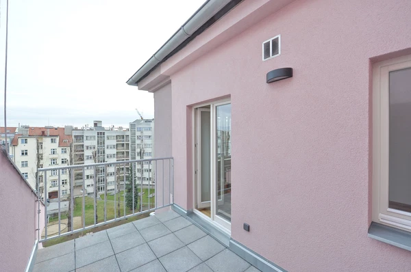 Národní obrany, Bubeneč - Praha 6 | Pronájem, Byt, 2+kk, 72 m²