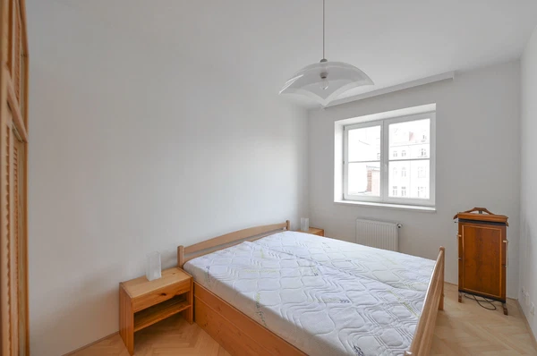 V Kapslovně, Žižkov - Prague 3 | Rent, Apartment, Two-bedroom (3+1), 78 m²