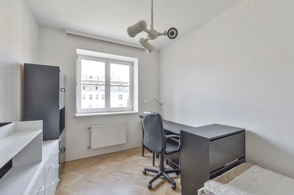 V Kapslovně, Žižkov - Prague 3 | Rent, Apartment, Two-bedroom (3+1), 78 m²