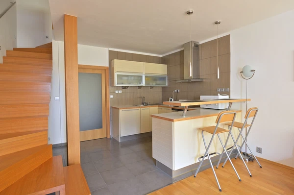 Šternovská, Chodov - Prague 4 | Sale, Apartment, One-bedroom (2+kk), 75 m²