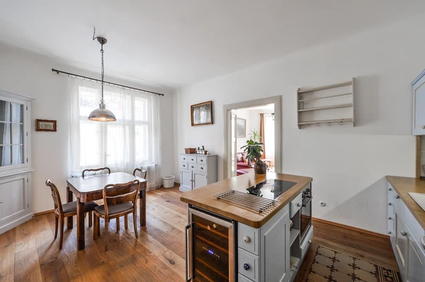 Mexická, Vršovice - Prague 10 | Rent, Apartment, One-bedroom (2+1), 78 m²