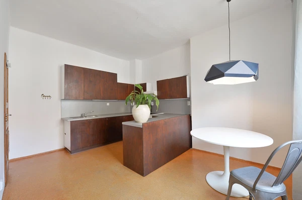 Sokolovská, Karlín - Prague 8 | Rent, Apartment, One-bedroom (2+1), 80 m²