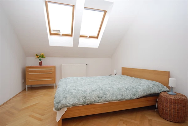 Strossmayerovo náměstí, Holešovice - Prague 7 | Rent, Apartment, Two-bedroom (3+1), 115 m²