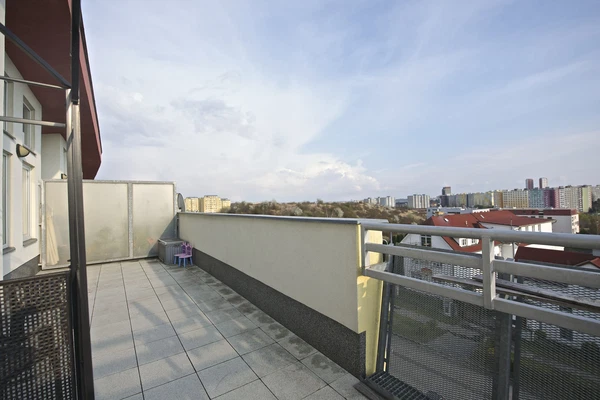 Harmonická, Stodůlky - Prague 5 | Rent, Apartment, Three-bedroom (4+kk), 100 m²