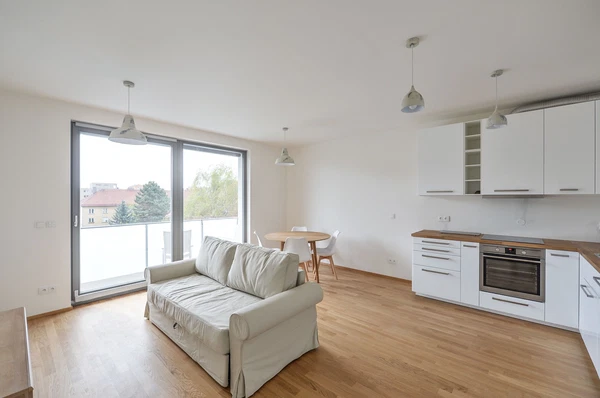 Čumpelíkova, Kobylisy - Prague 8 | Rent, Apartment, One-bedroom (2+kk), 55 m²