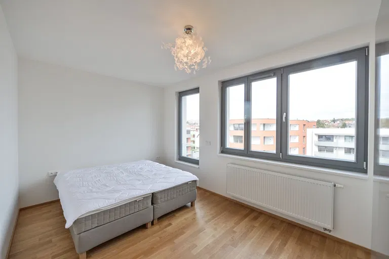 Čumpelíkova, Kobylisy - Praha 8 | Pronájem, Byt, 2+kk, 61 m²