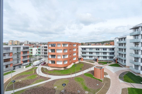 Čumpelíkova, Kobylisy - Praha 8 | Pronájem, Byt, 2+kk, 55 m²