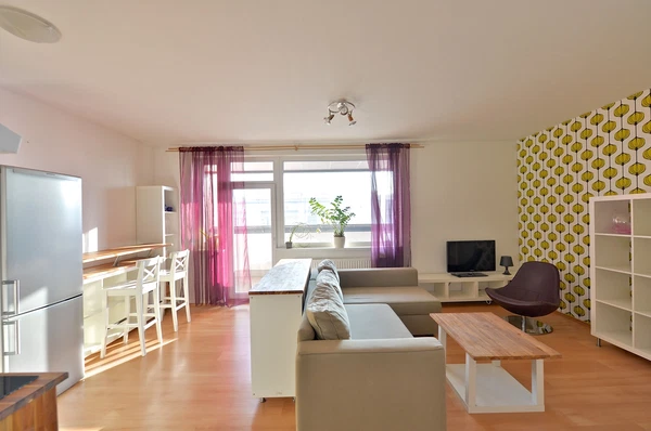 Poděbradská, Vysočany - Prague 9 | Sale, Apartment, Studio (1+kk), 47 m²