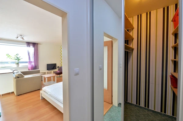 Poděbradská, Vysočany - Prague 9 | Sale, Apartment, Studio (1+kk), 47 m²