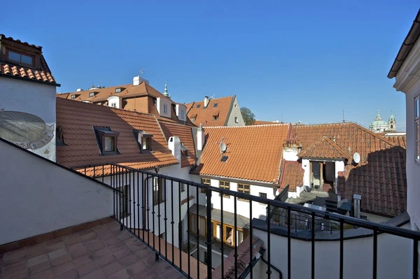 Vlašská, Malá Strana - Prague 1 | Rent, Apartment, Three-bedroom (4+kk), 124 m²