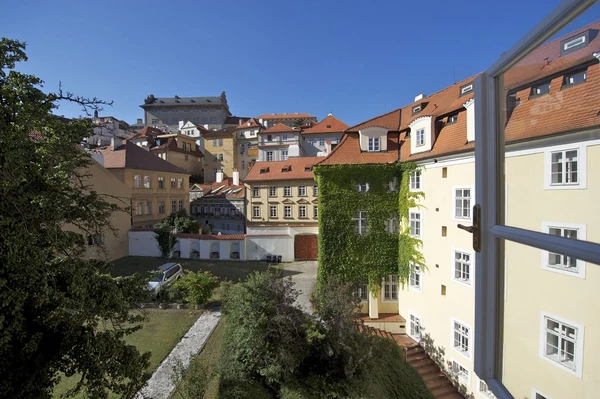 Vlašská, Malá Strana - Prague 1 | Rent, Apartment, Three-bedroom (4+kk), 124 m²