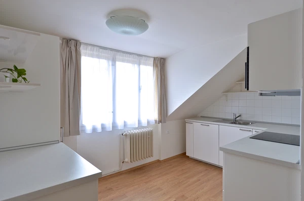 Průchova, Košíře - Prague 5 | Rent, Apartment, Two-bedroom (3+kk), 70 m²