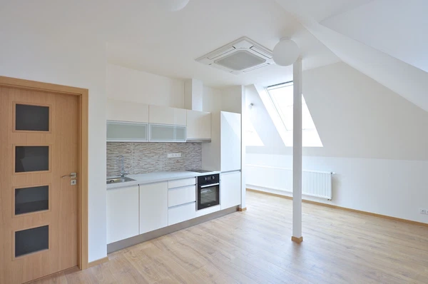 Kovářova, Stodůlky - Prague 5 | Rent, Apartment, One-bedroom (2+kk), 58 m²