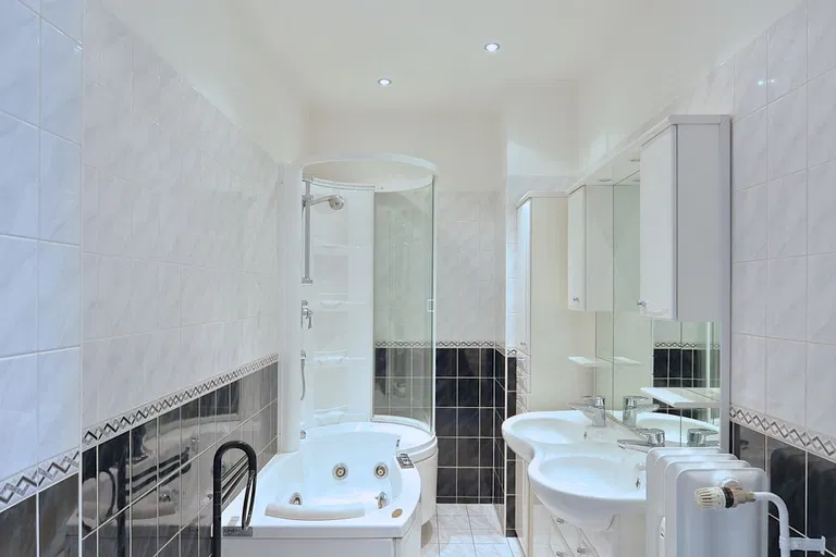 Klimentská, Nové Město - Prague 1 | Rent, Apartment, One-bedroom (2+1), 86 m²