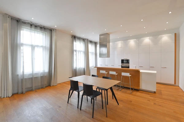 Řehořova, Žižkov - Prague 3 | Rent, Apartment, Two-bedroom (3+kk), 175 m²