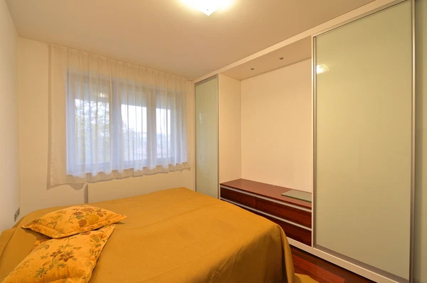 Nad Rokoskou, Libeň - Prague 8 | Rent, Apartment, Two-bedroom (3+kk), 100 m²