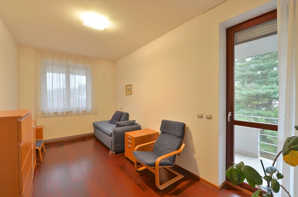 Nad Rokoskou, Libeň - Prague 8 | Rent, Apartment, Two-bedroom (3+kk), 100 m²