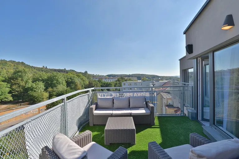 V Zahradách, Libeň - Praha 8 | Pronájem, Byt, 3+kk, 126 m²