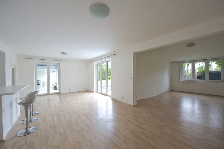 Za Dvorem, Horoměřice - Praha-západ | Pronájem, Rodinný dům, 6+1, 317 m²
