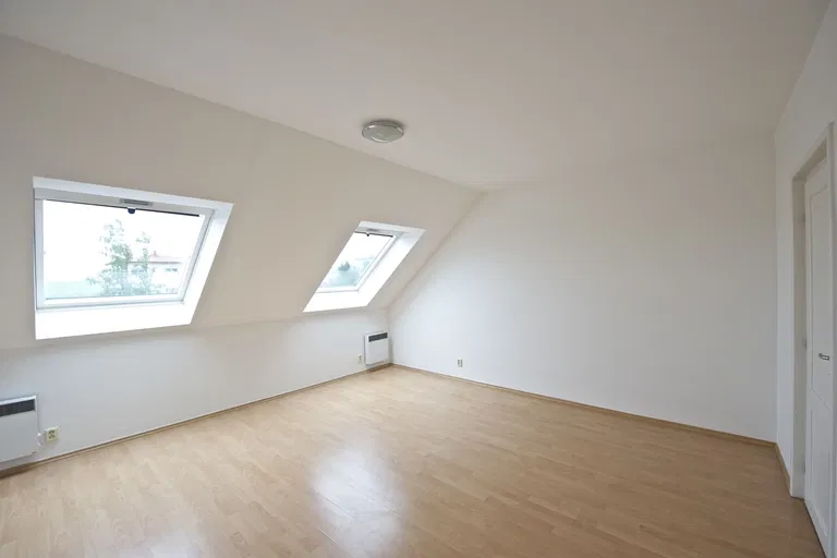 Za Dvorem, Horoměřice - Praha-západ | Pronájem, Rodinný dům, 6+1, 317 m²