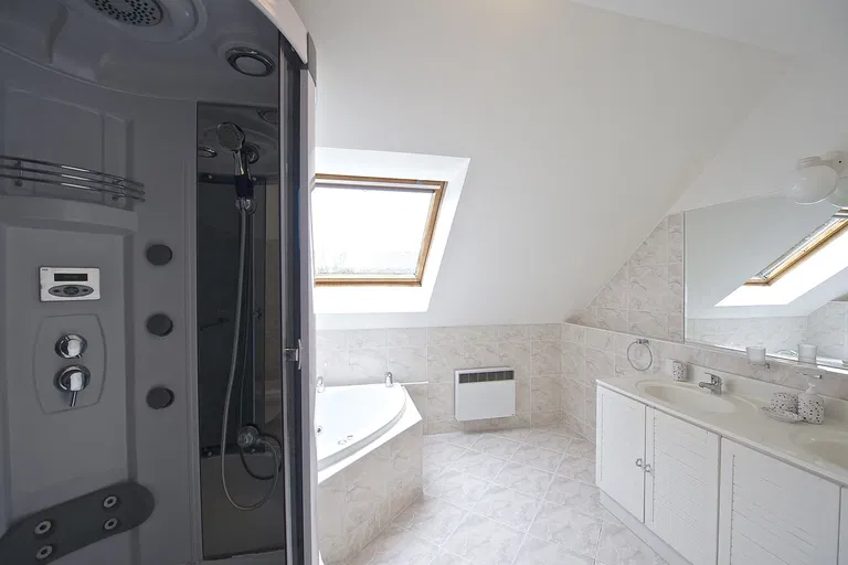 Za Dvorem, Horoměřice - Praha-západ | Pronájem, Rodinný dům, 6+1, 317 m²