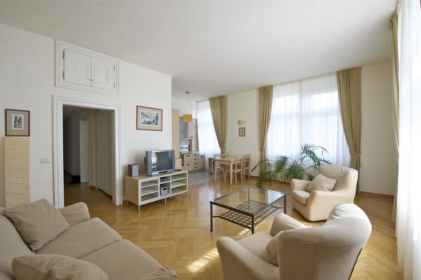 Újezd, Malá Strana - Praha 1 | Pronájem, Byt, 2+kk, 75 m²