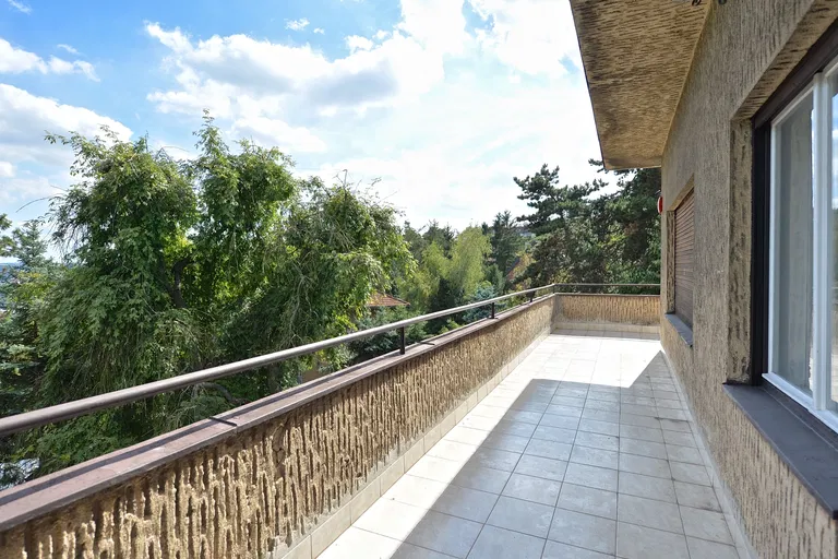 Filmařská, Hlubočepy - Prague 5 | Rent, House, Six-bedroom (7+1), 520 m²