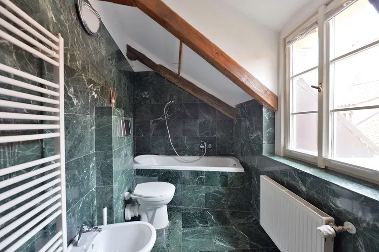 Vejvodova, Staré Město - Praha 1 | Pronájem, Byt, 3+kk, 71 m²