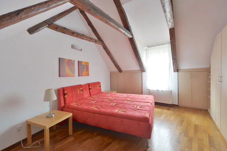 Vejvodova, Staré Město - Praha 1 | Pronájem, Byt, 3+kk, 71 m²