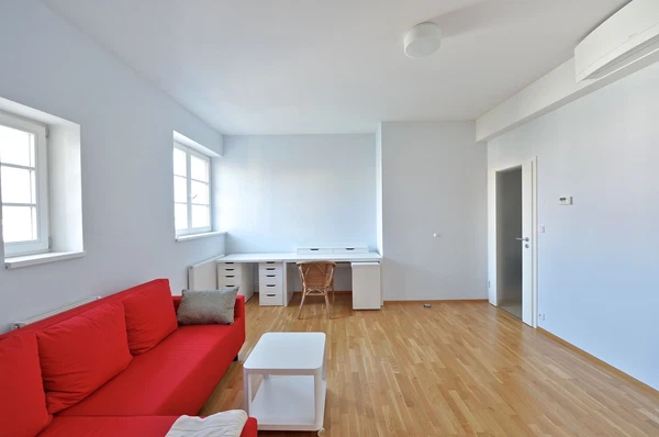 Bubenečská, Bubeneč - Prague 6 | Rent, Apartment, One-bedroom (2+kk), 62 m²